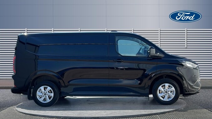 Ford Transit Custom E-320 L1 Rwd 100kW 71kWh H1 Van Limited Auto - Image 5